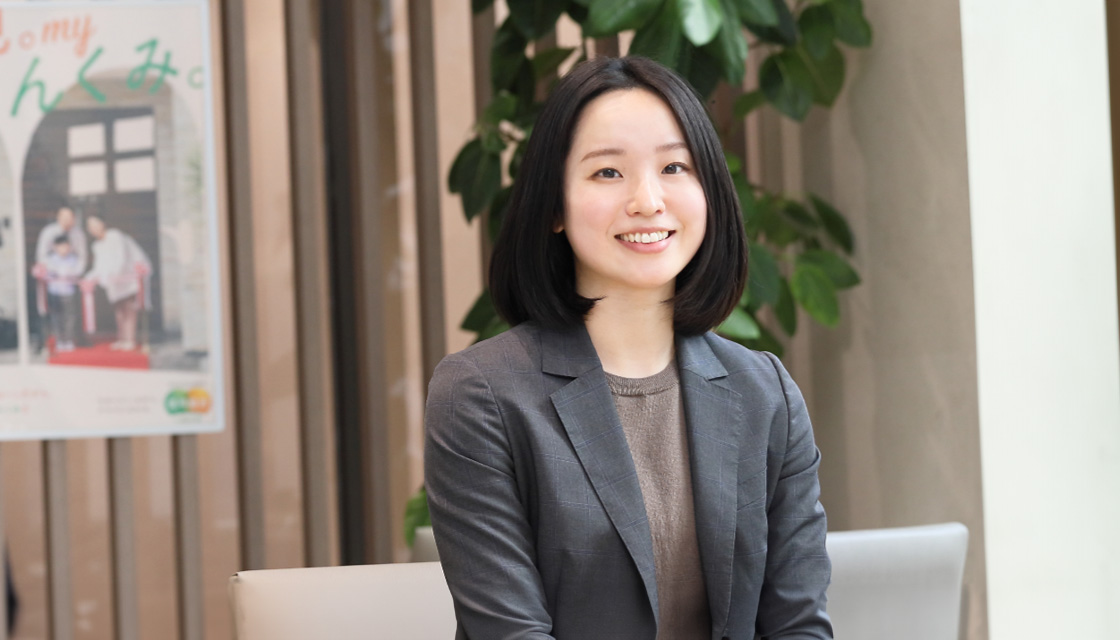 小野 真夕